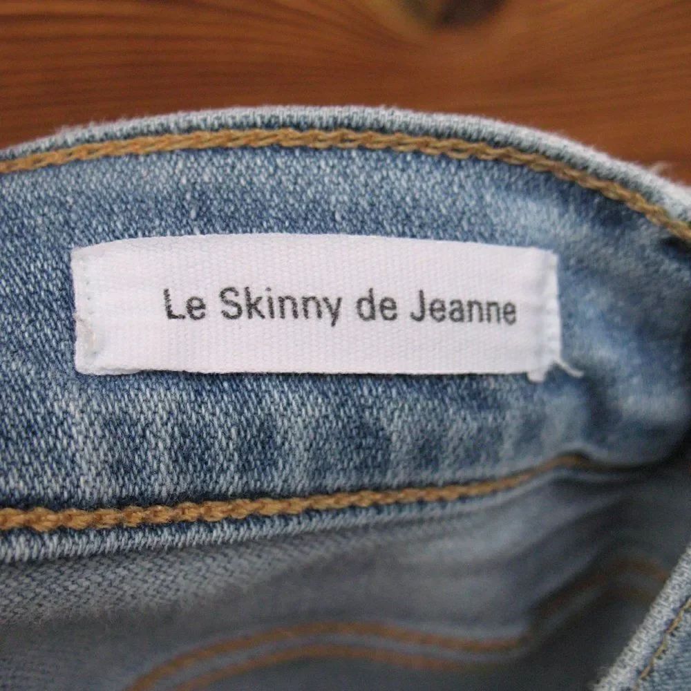 Frame Denim Jeans - Picture 7 of 9